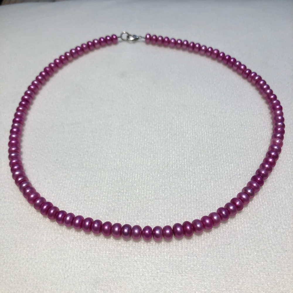 Pink pearl necklace